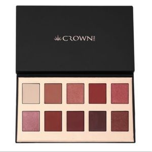 Crown pro Fuego Eyeshadow Collection